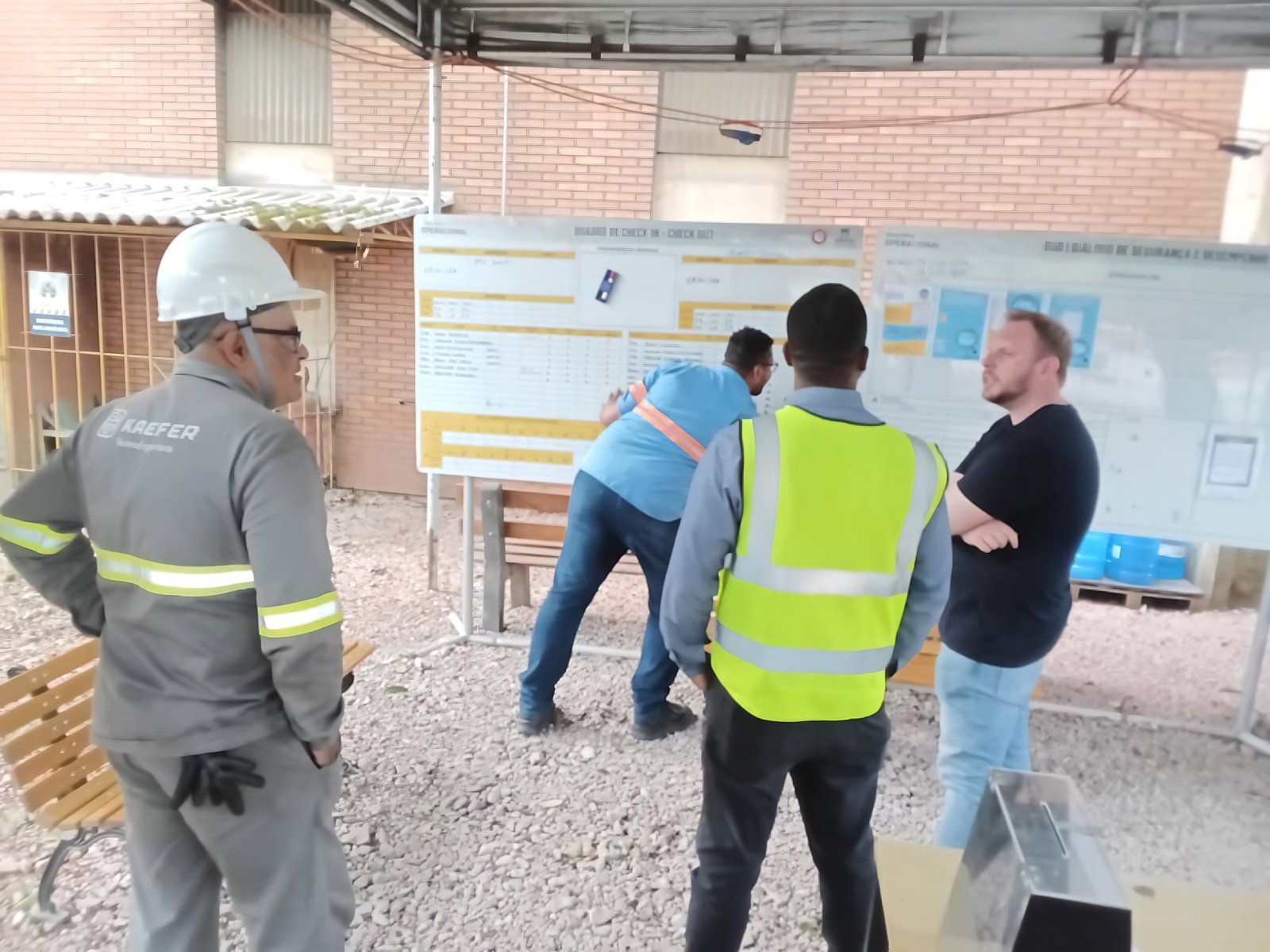 Reunião de gestão diária da Finkler em obra